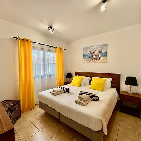 Madelia Антигуа