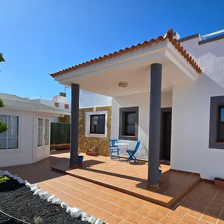 Madelia Villa